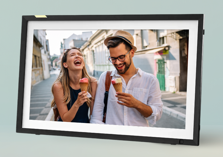 Großer klassischer 15,6 Zoll HD-Touchscreen