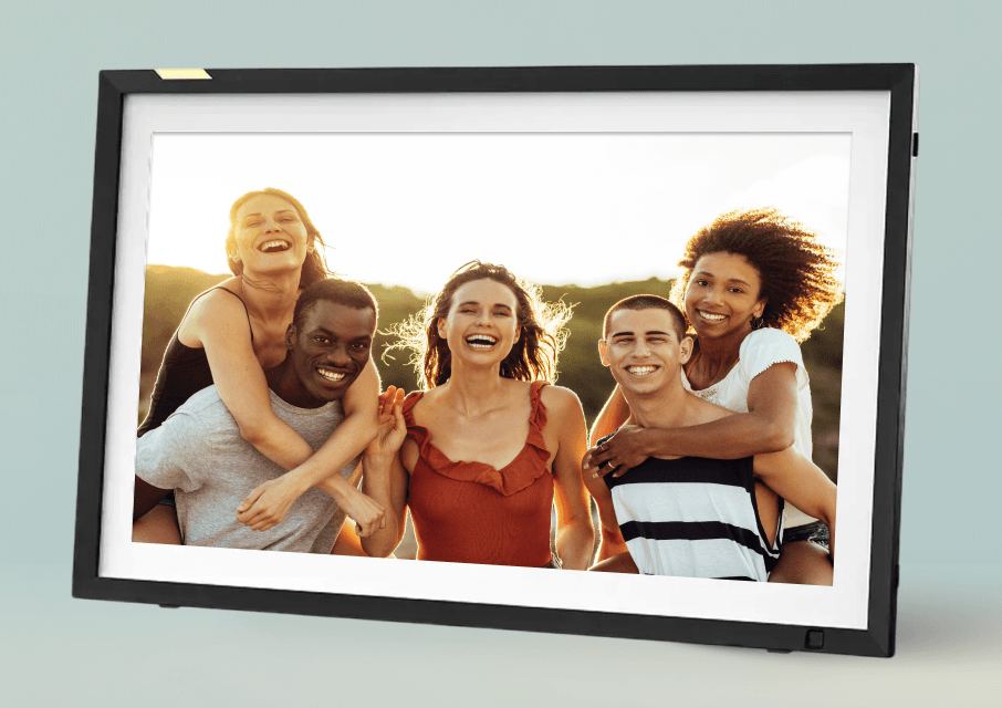 Großer klassischer 15,6 Zoll HD-Touchscreen